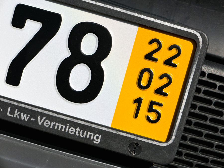 Des plaques jaunes allemande pour le transit d'une voiture importée d'Allemagne