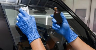 Le traitement céramique sur une voiture