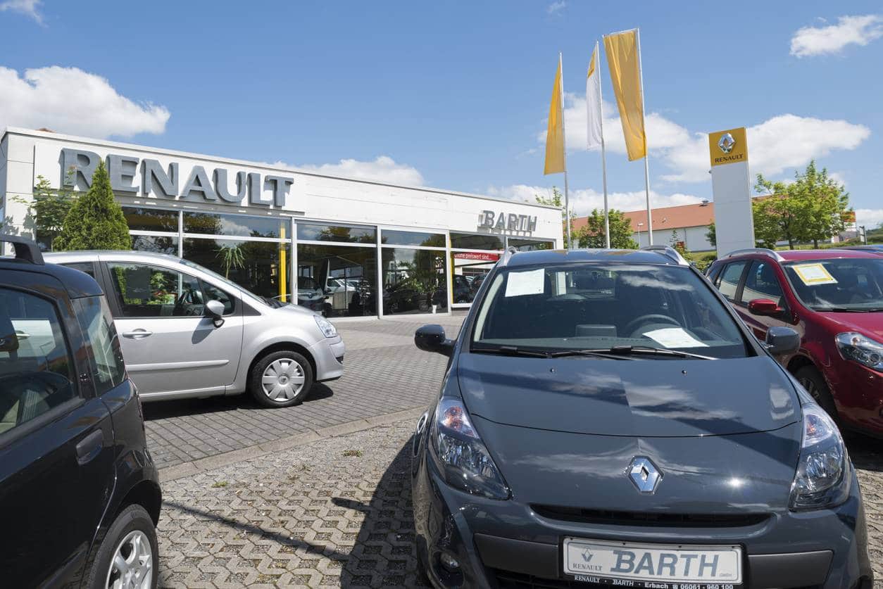 Des Renault d'occasion disponibles à l'achat dans une concession Renault