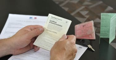 Les formalités pour établir la carte grise d'une voiture