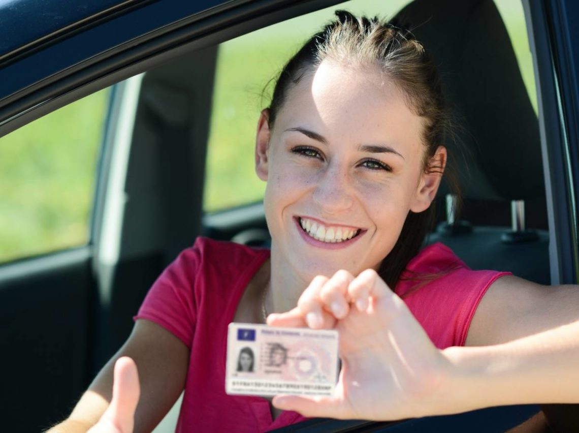 Des emplois impliquent d'avoir le permis de conduire afin de pouvoir exercer un métier en particulier