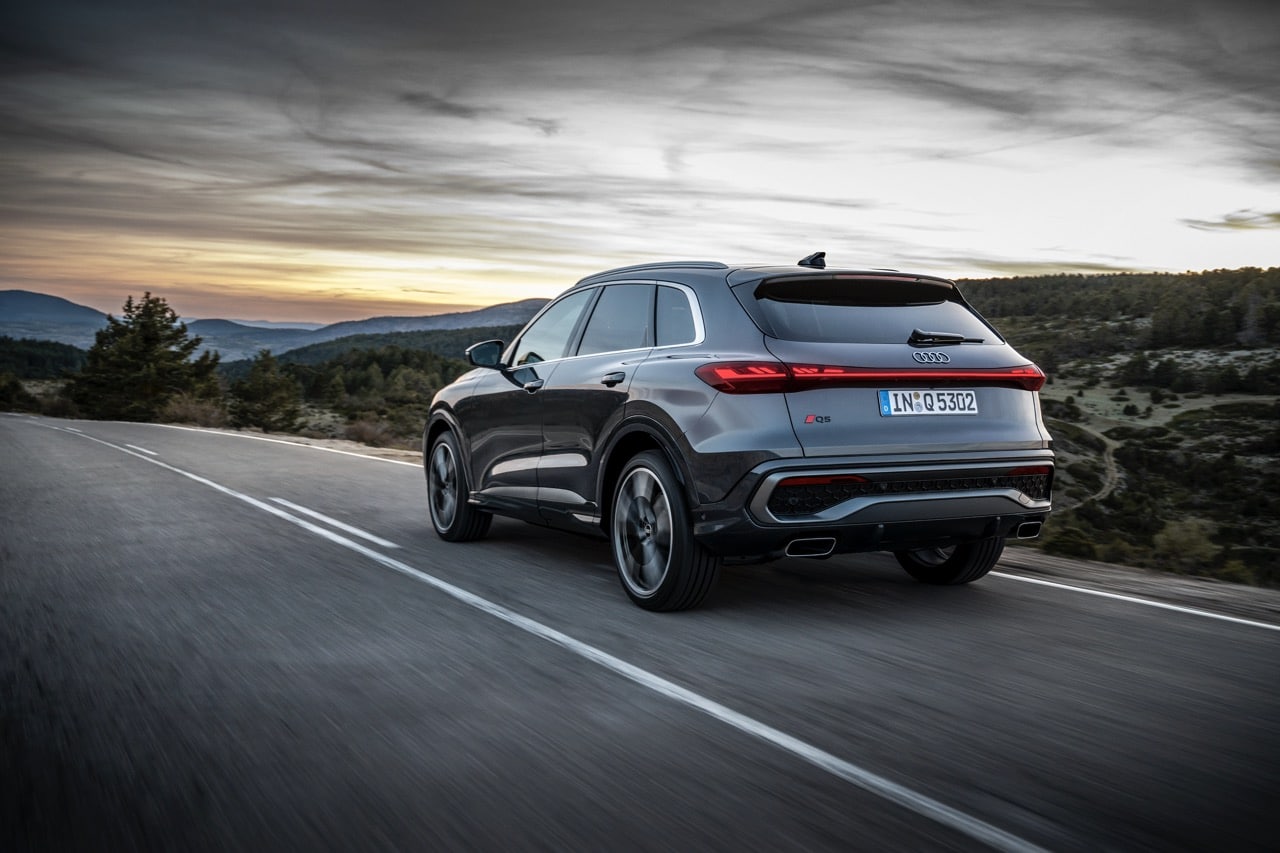 Audi Q5 2024 dynamique arrière